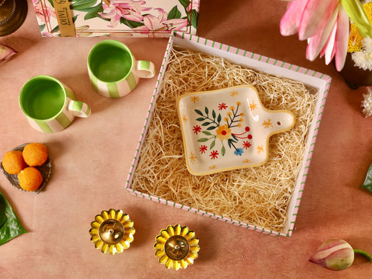 Verdant Charm Gift Hamper