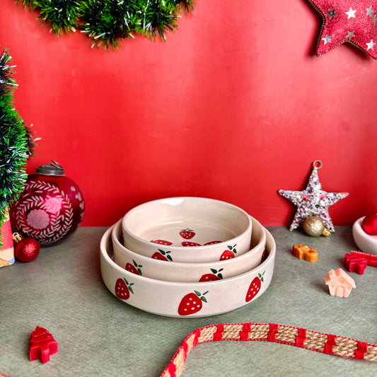 Strawberry Fields 3 Piece Nesting Flat Bowl Set