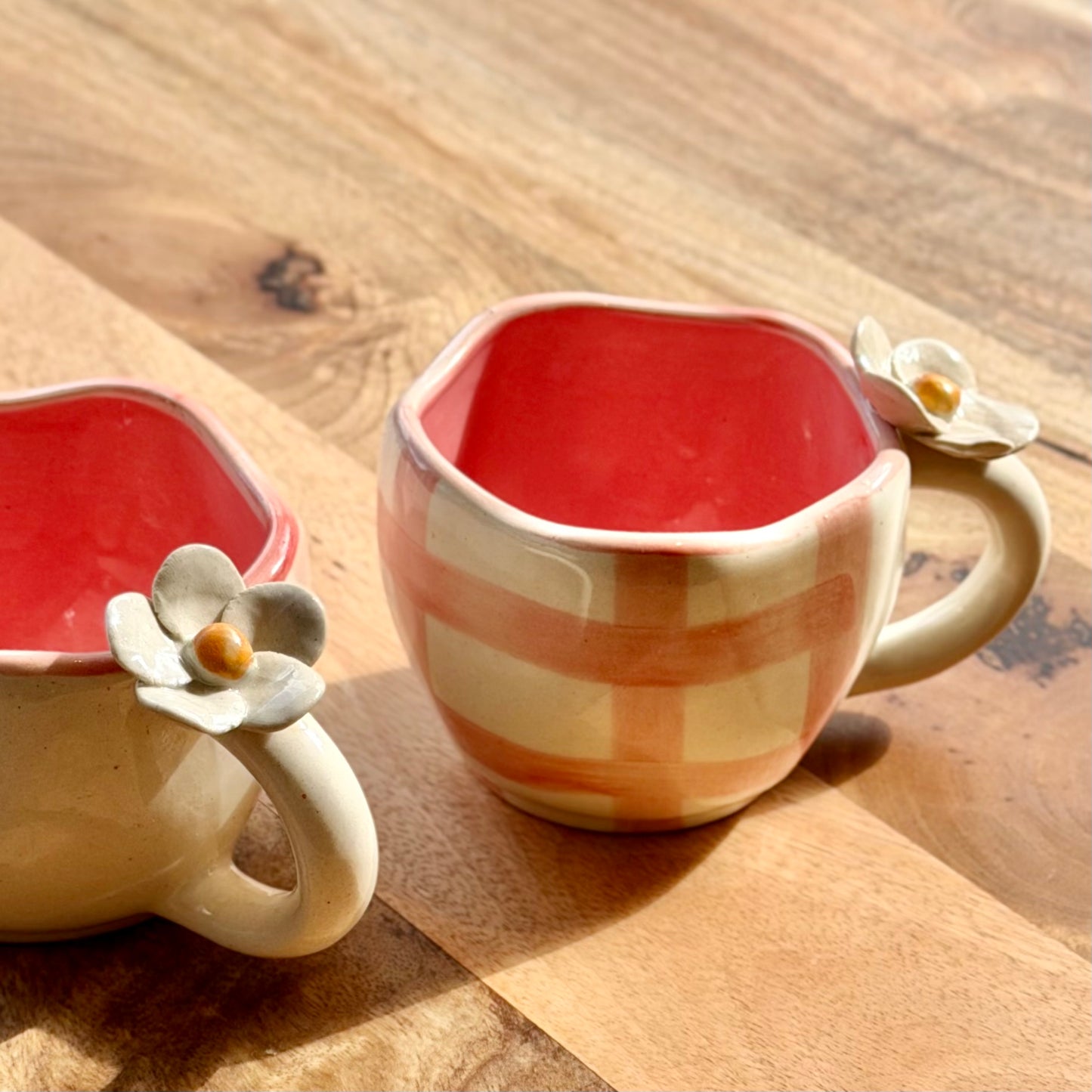 Pixie 4D Plumeria Checkered Mugs - Set of 2