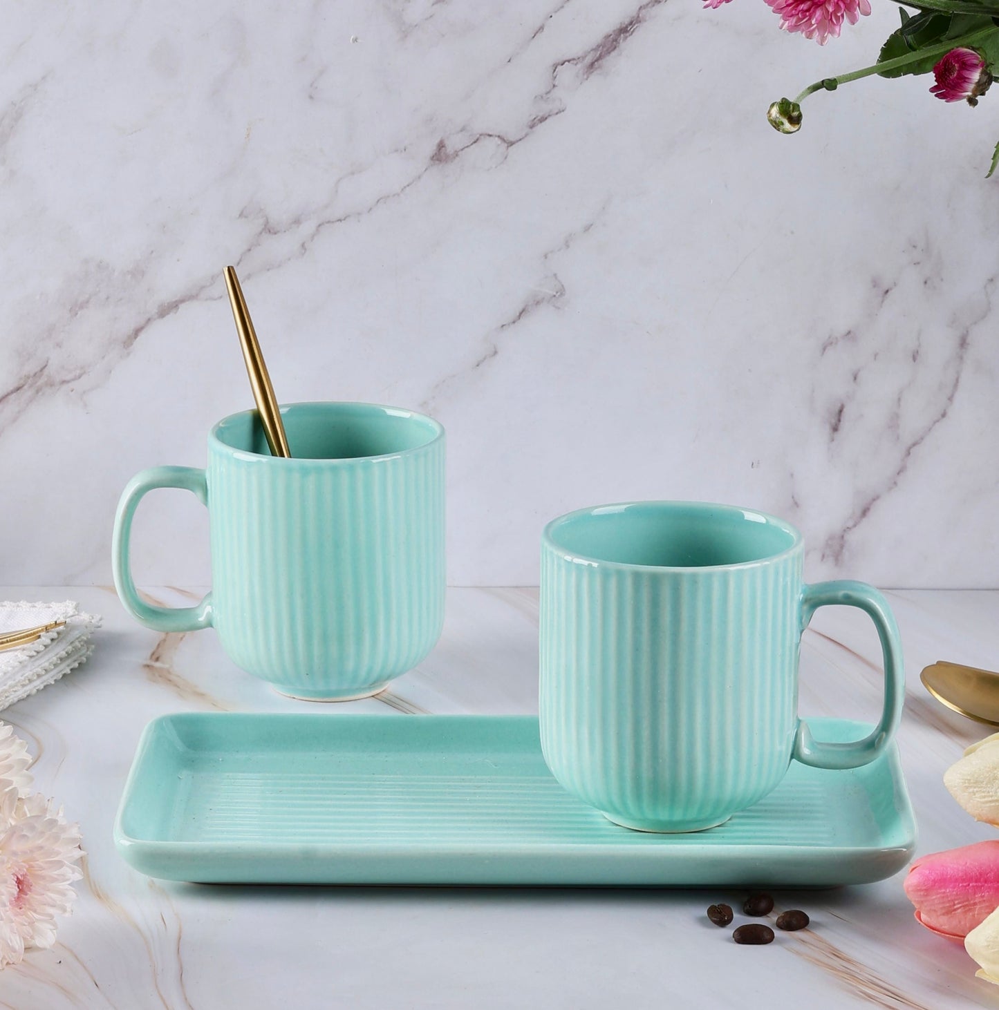 Bella Mint Ribbed Tray with 2 mugs
