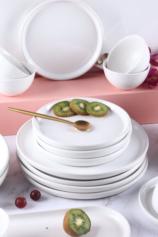 White Gigi Dinner Plate