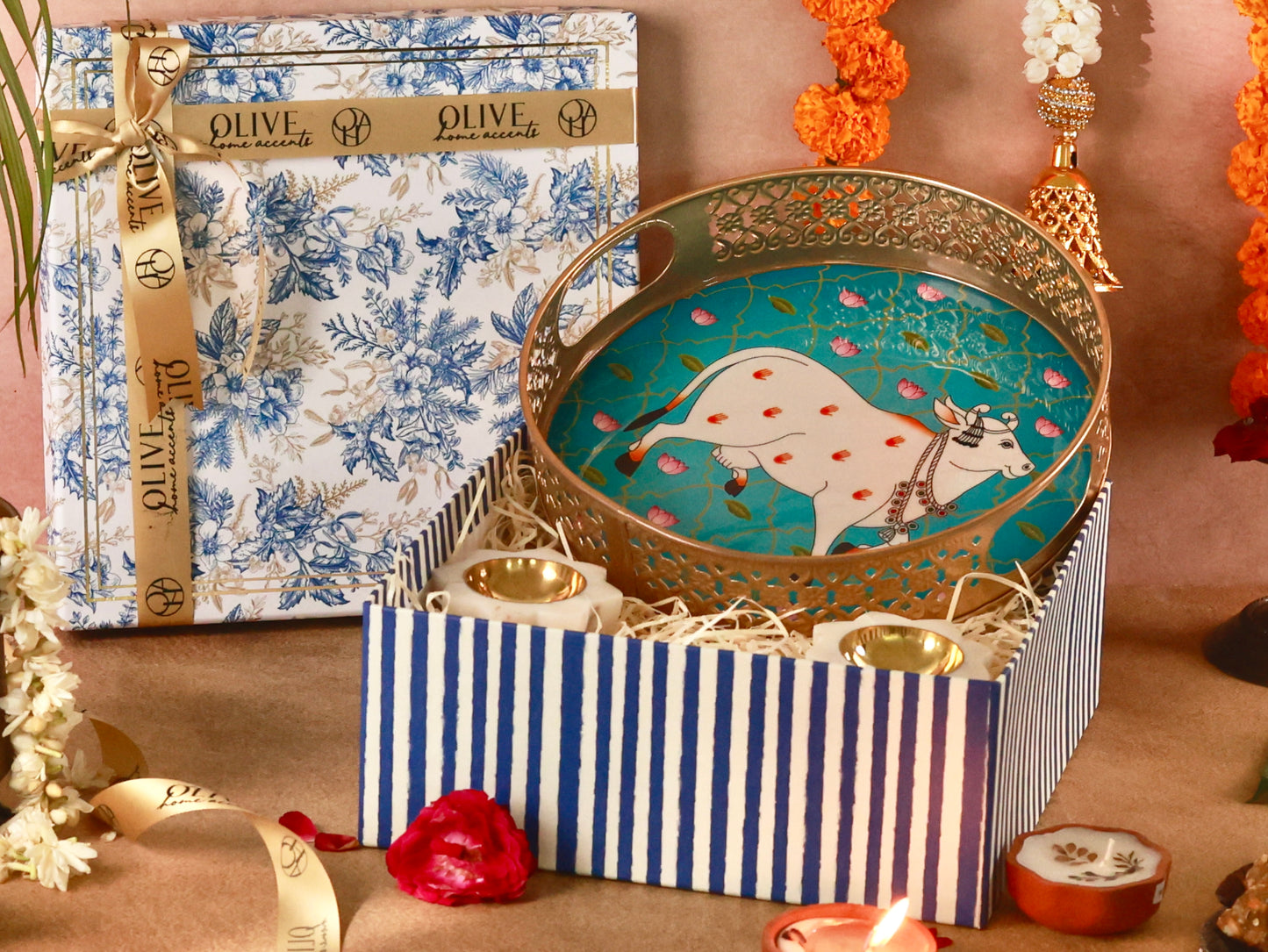 Divine Pichwai Gift Hamper