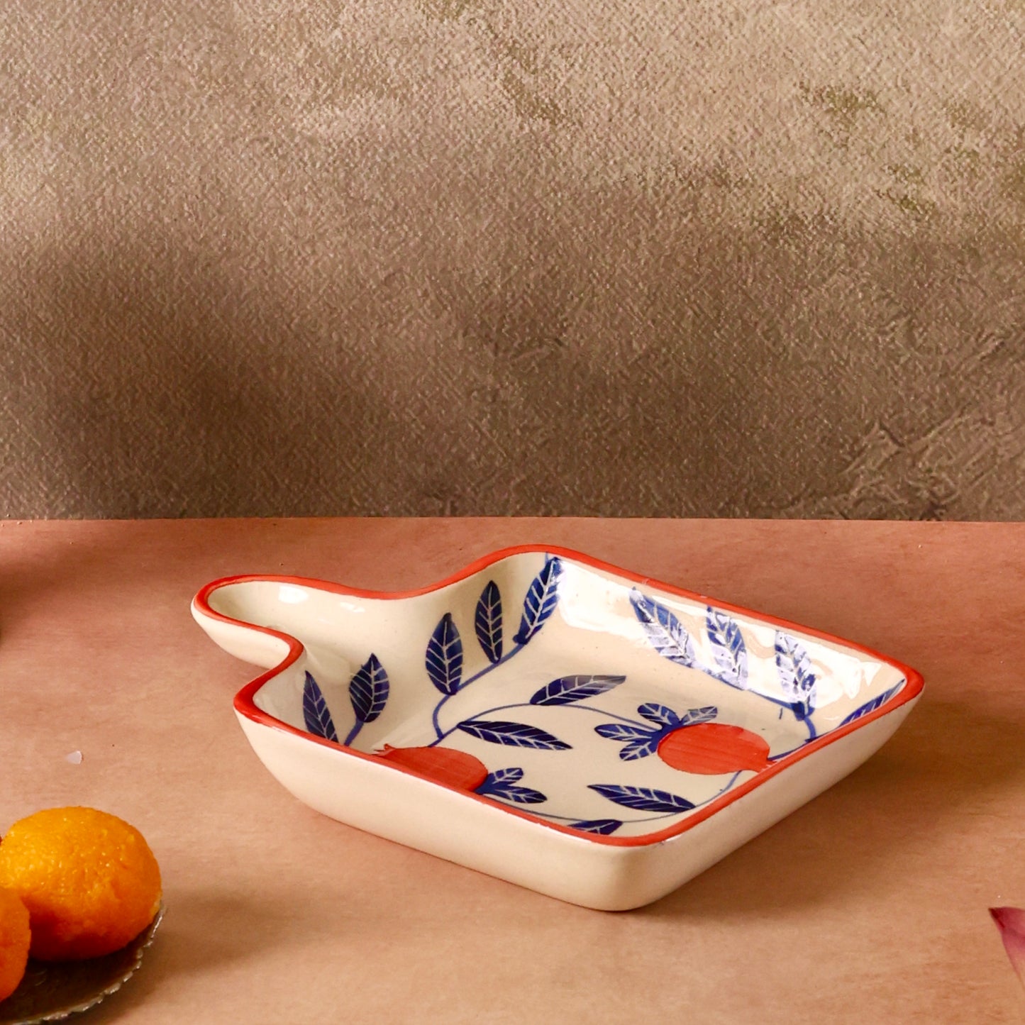 Anar-e-Andaz Handpainted Handle Platter