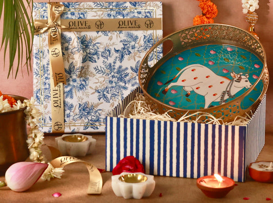 Divine Pichwai Gift Hamper