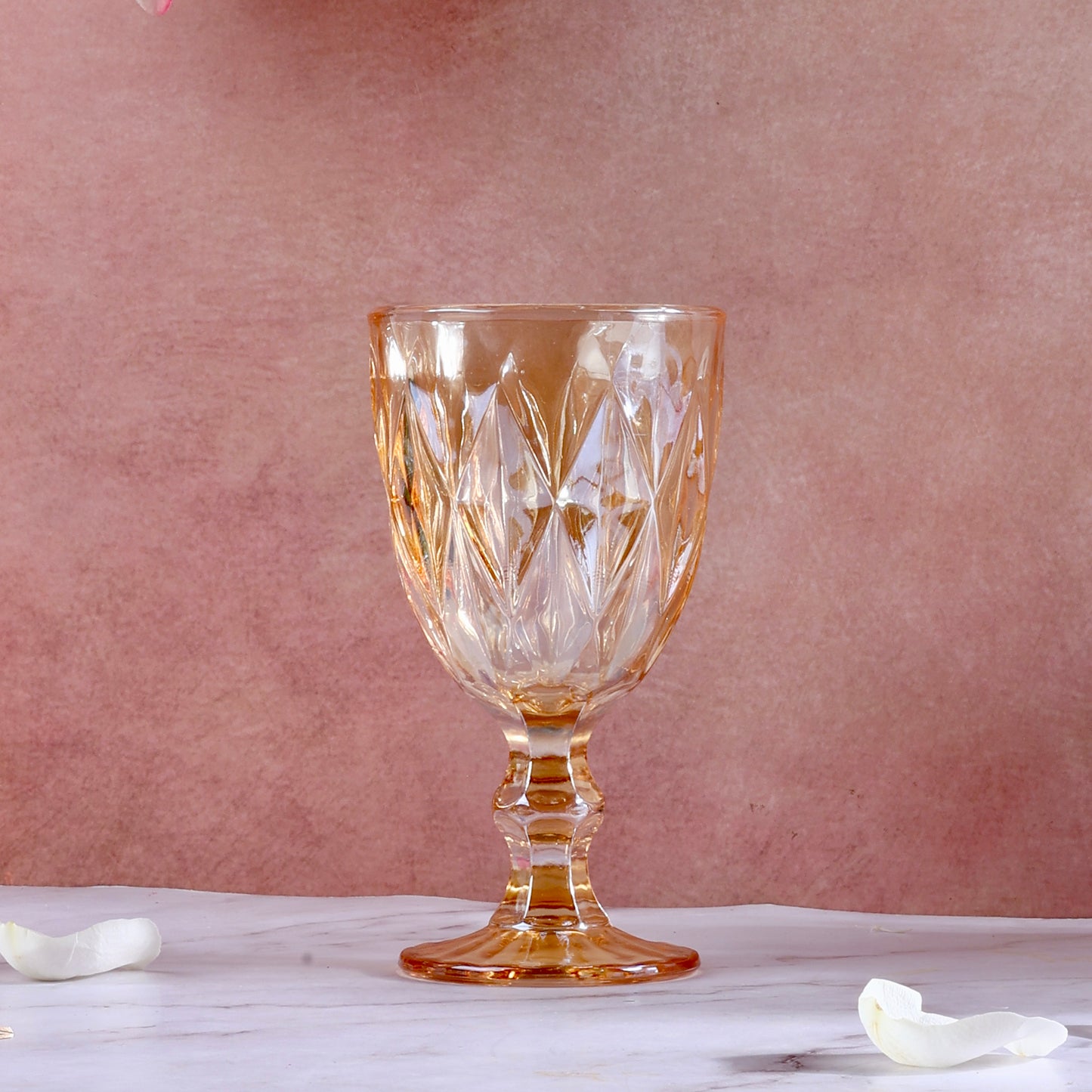 Theo Crystal Elegant Wine Glasses Golden