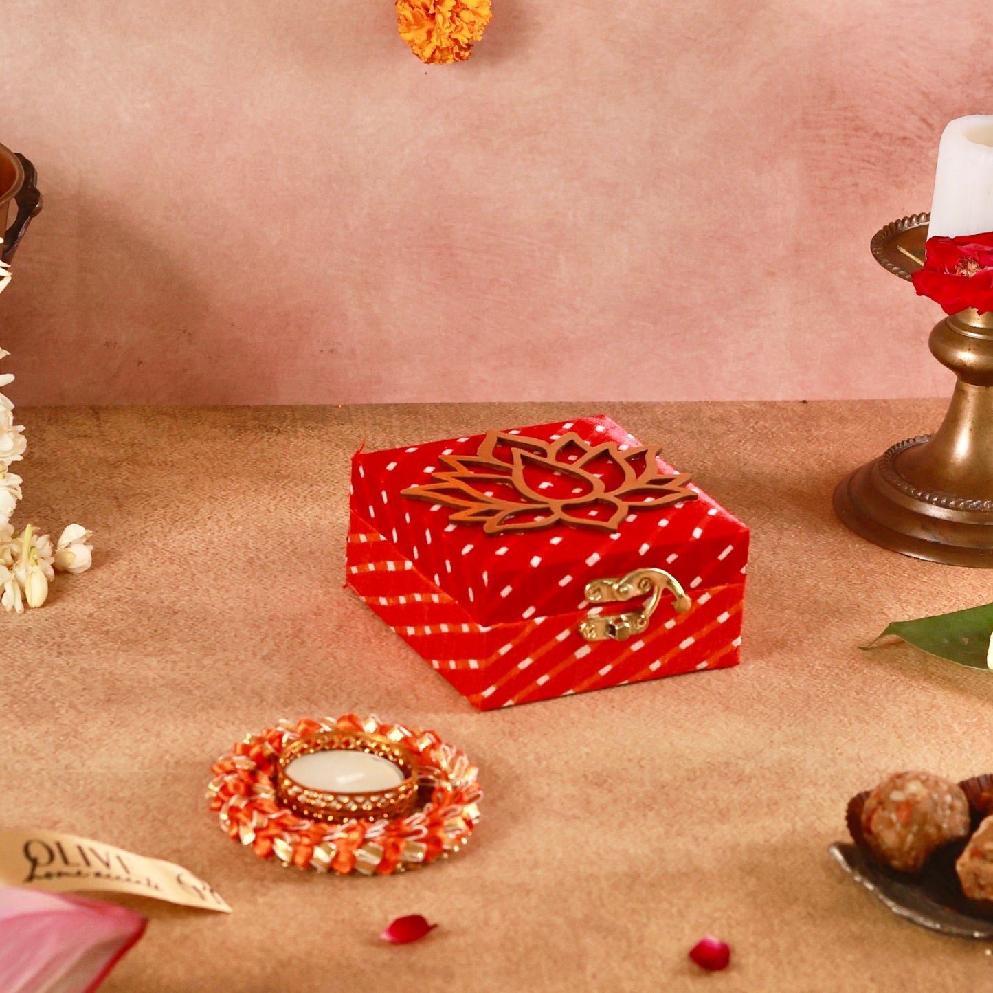 Jyoti Kalash - T light holder in Leheriya Lotus Box