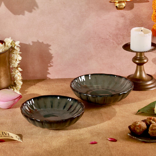 Varsha Scalloped Shallow Bowls