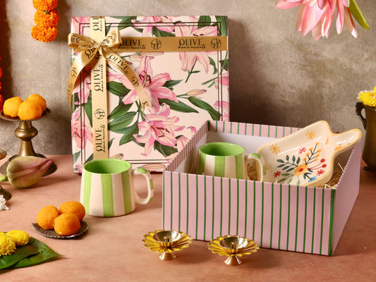 Verdant Charm Gift Hamper