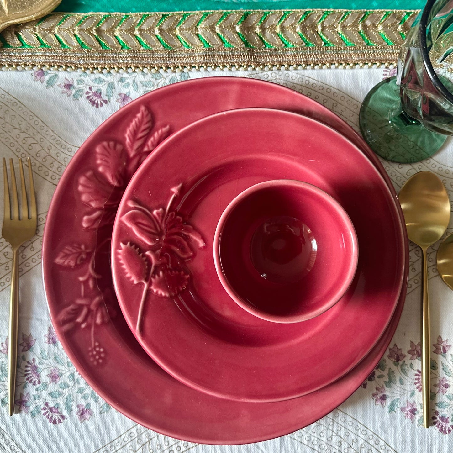 Hibiscus Bloom 3 piece Dinner Set