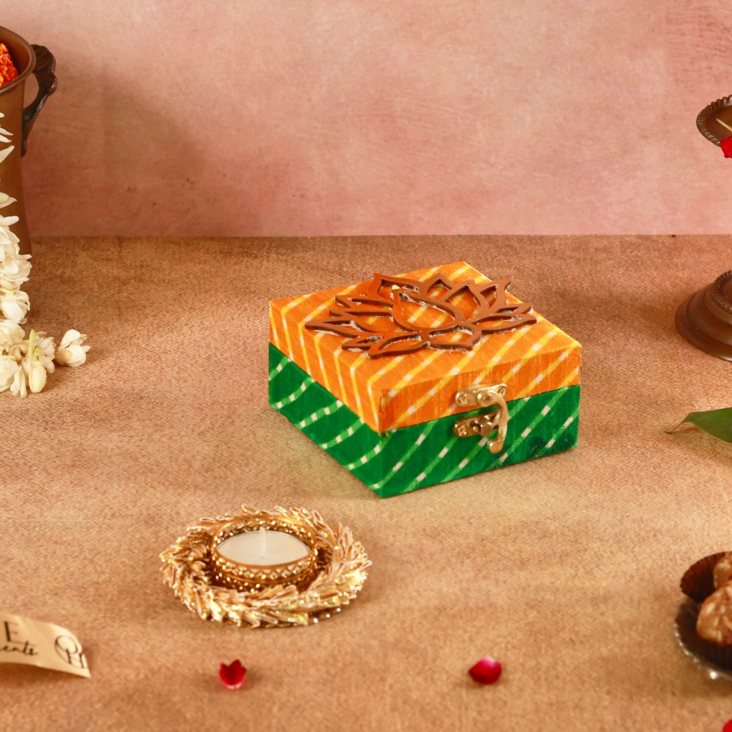 Jyoti Kalash - T light holder in Leheriya Lotus Box