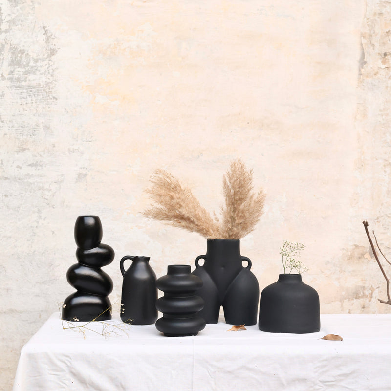 Marhaba Set of 5 Black Vases - Elegant Decor for the modern home