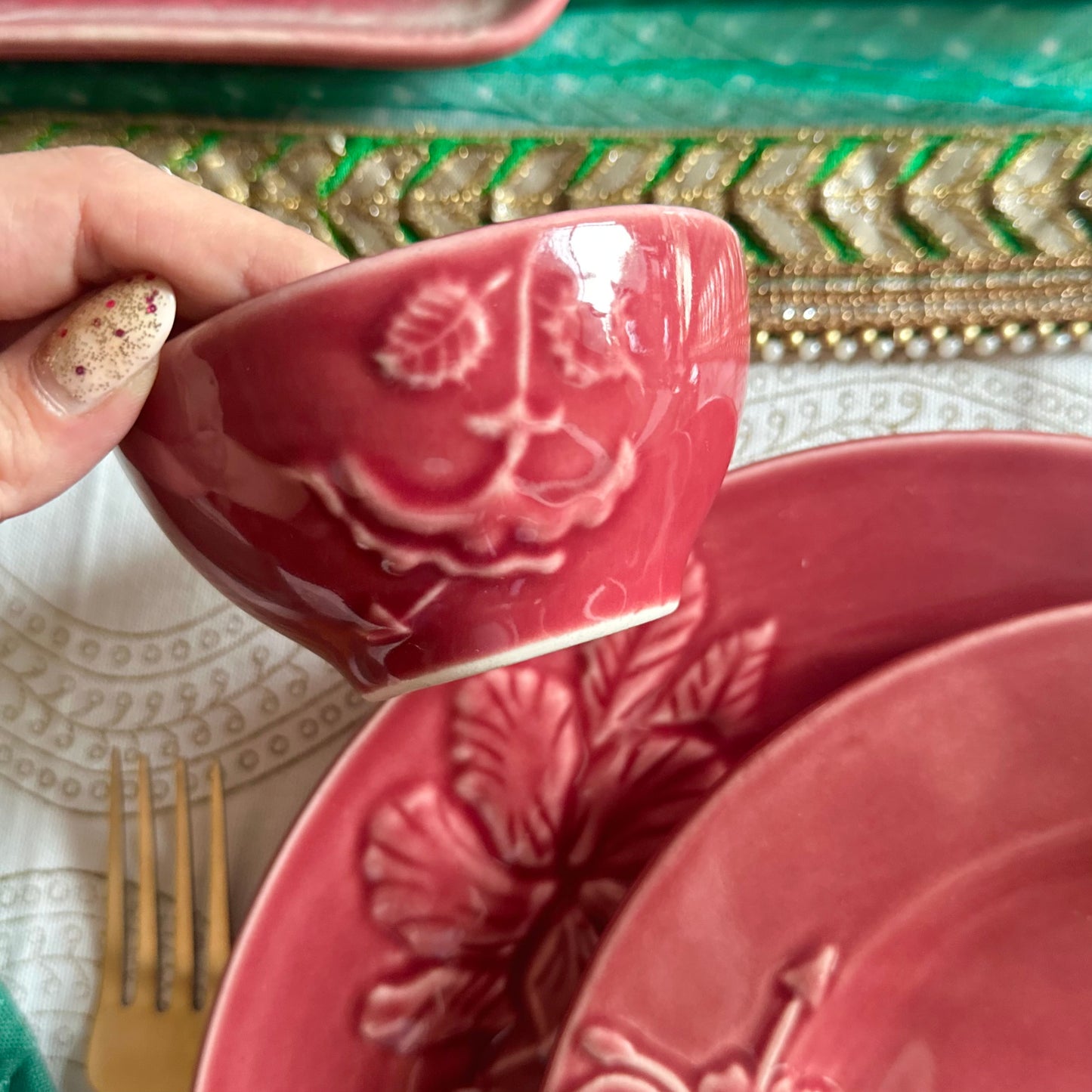 Hibiscus Bloom 3 piece Dinner Set