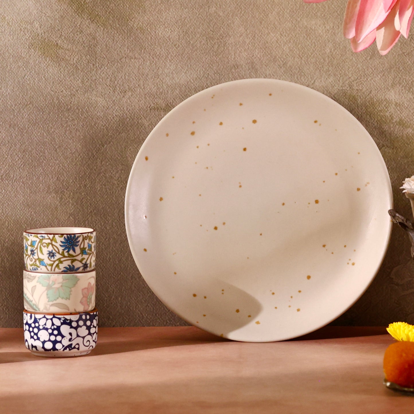 Unique Platter with Printed Dip Bowls - Set of 4 pieces