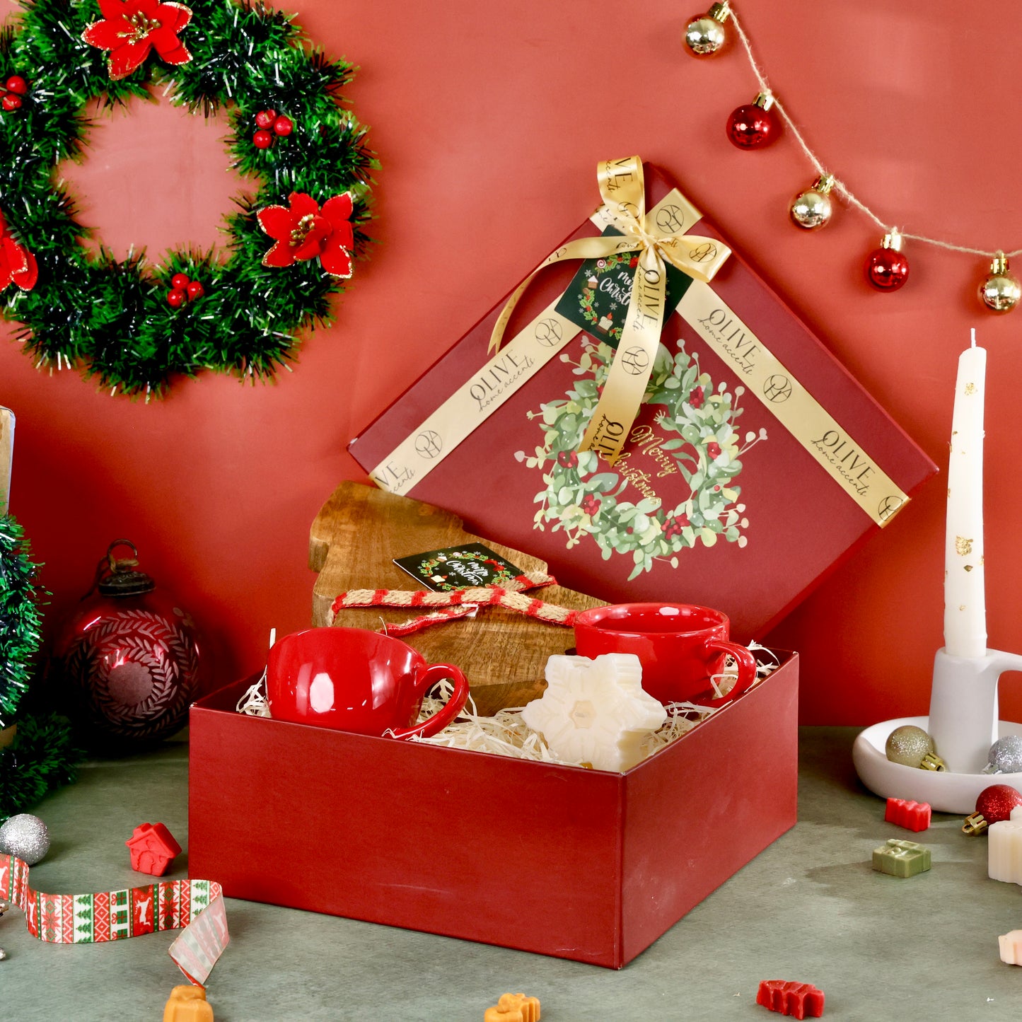 Sips and Cuts Christmas Hamper