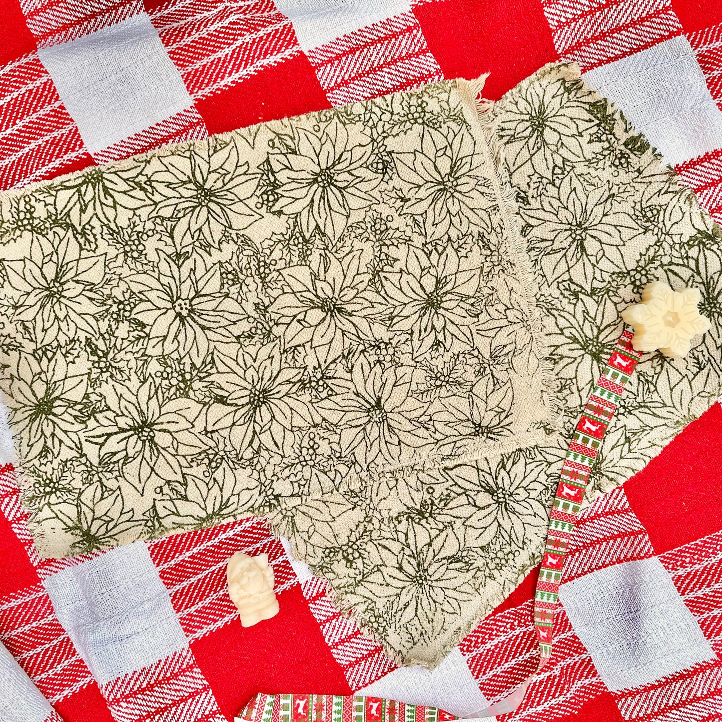 Poinsettia Whisper Table Mats - Set of 2