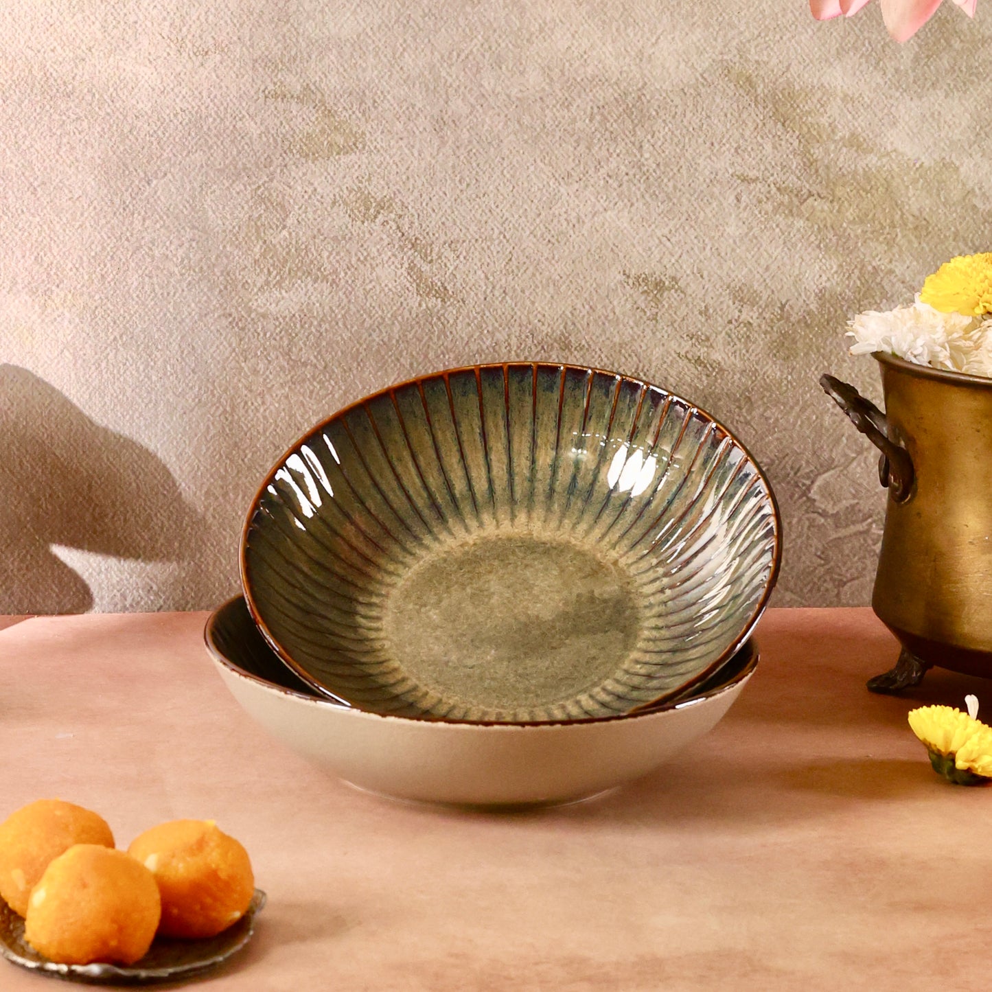 Kira Fluted Shallow Bowl