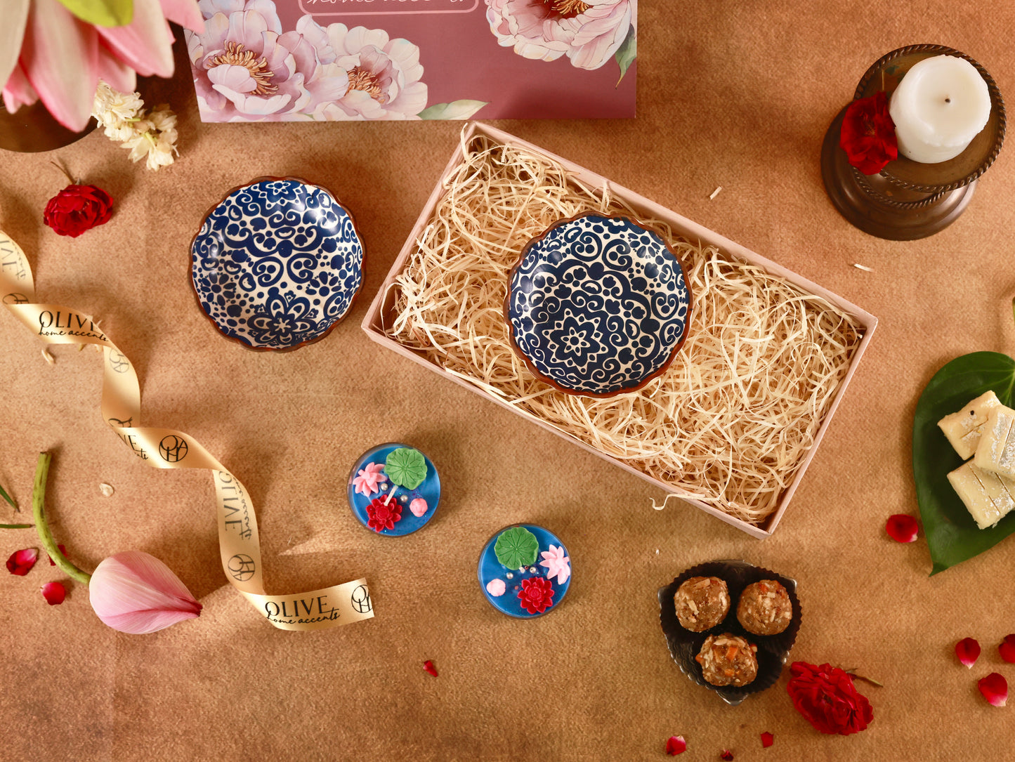 Blue Phool Bagh Gift Hamper