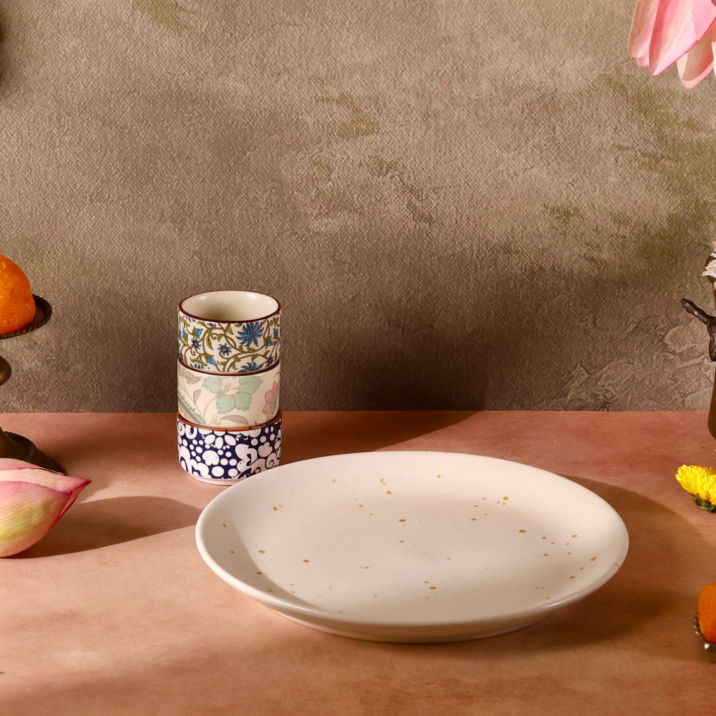 Unique Platter with Printed Dip Bowls - Set of 4 pieces