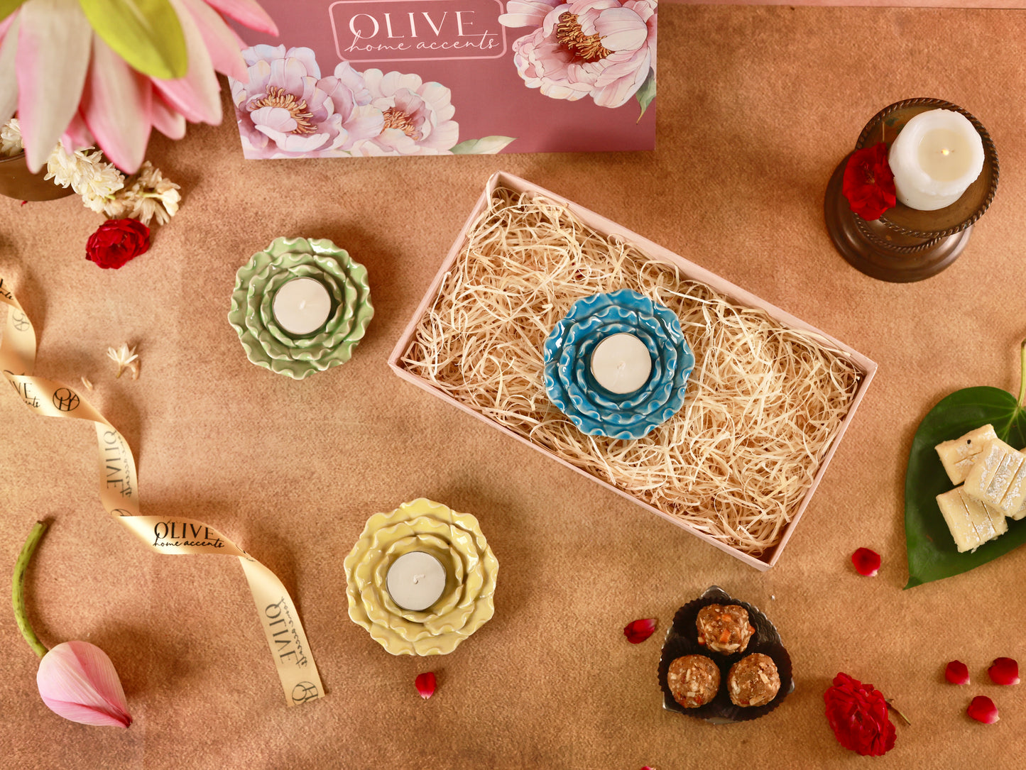 Handmade Ceramic Flower t-light holder Gift Hamper - Pack of 3