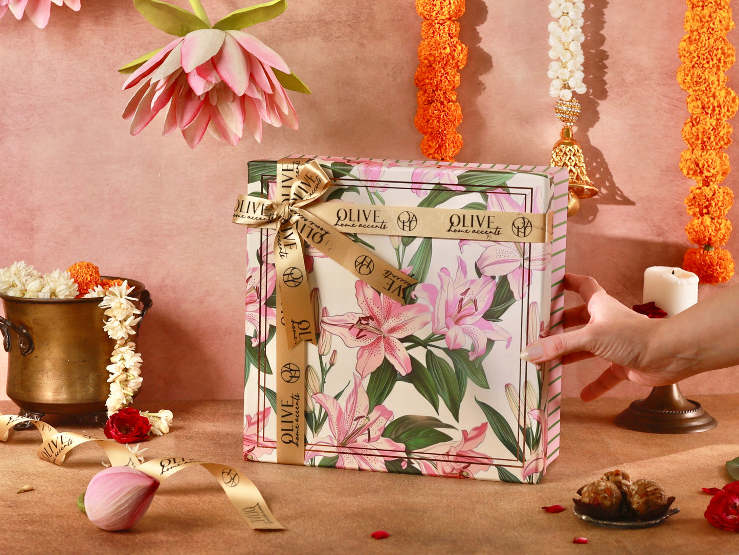 Phool Bagh Splendour Hamper