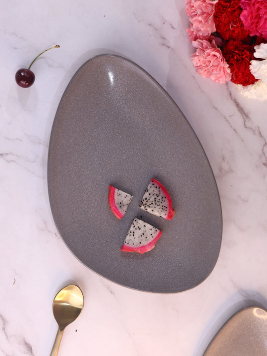 Grey Ariya Triangle Platter