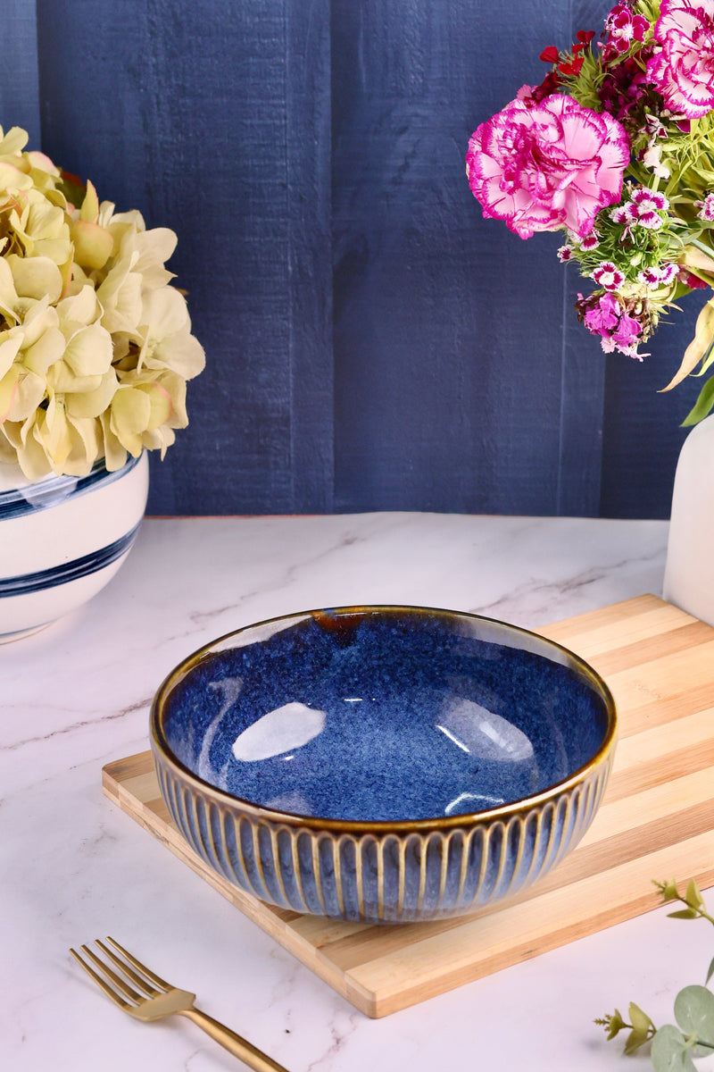 Royal Venetian Studio Pottery Serving Bowl Medium