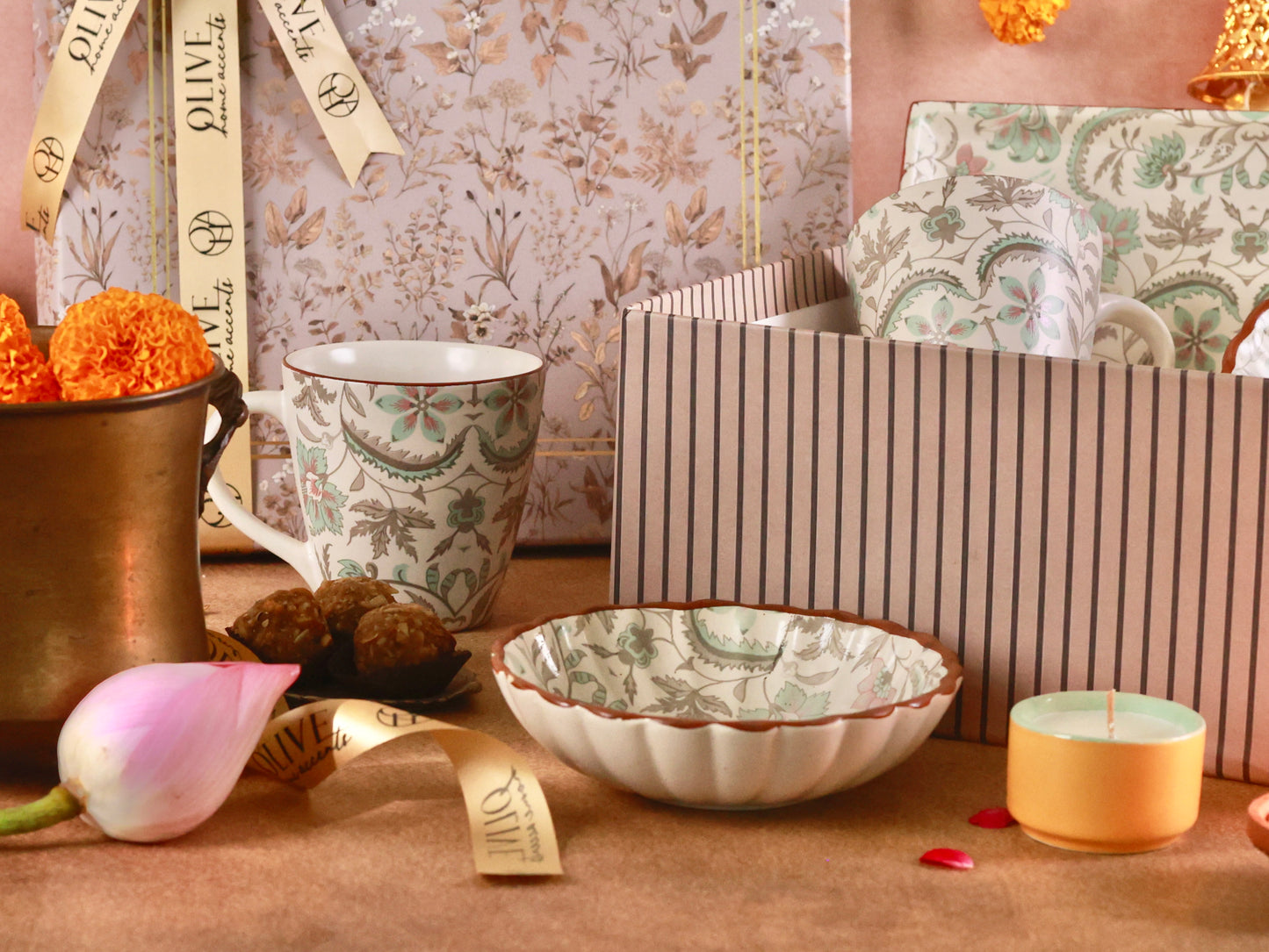 Phool Bagh Elegance Gift Hamper