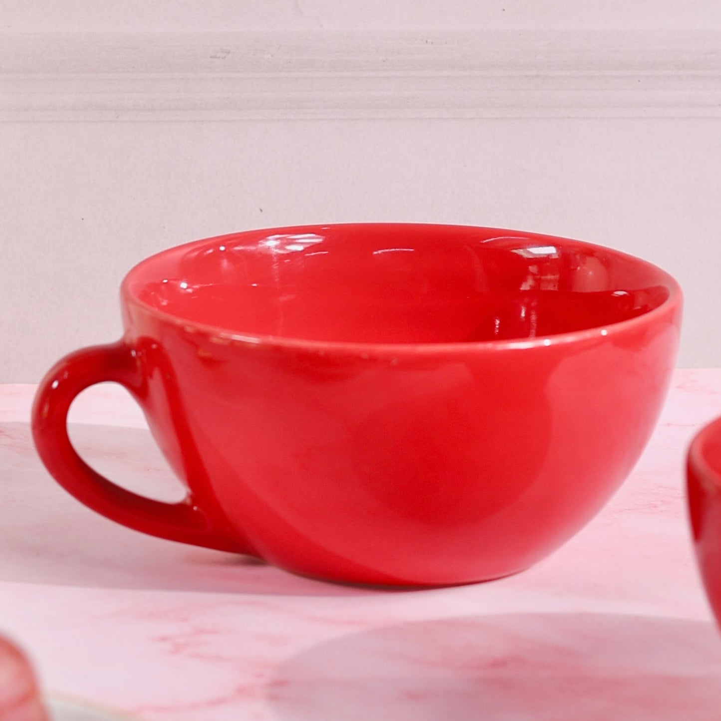 Red Chic Gigi Wide Cappuccino Mug