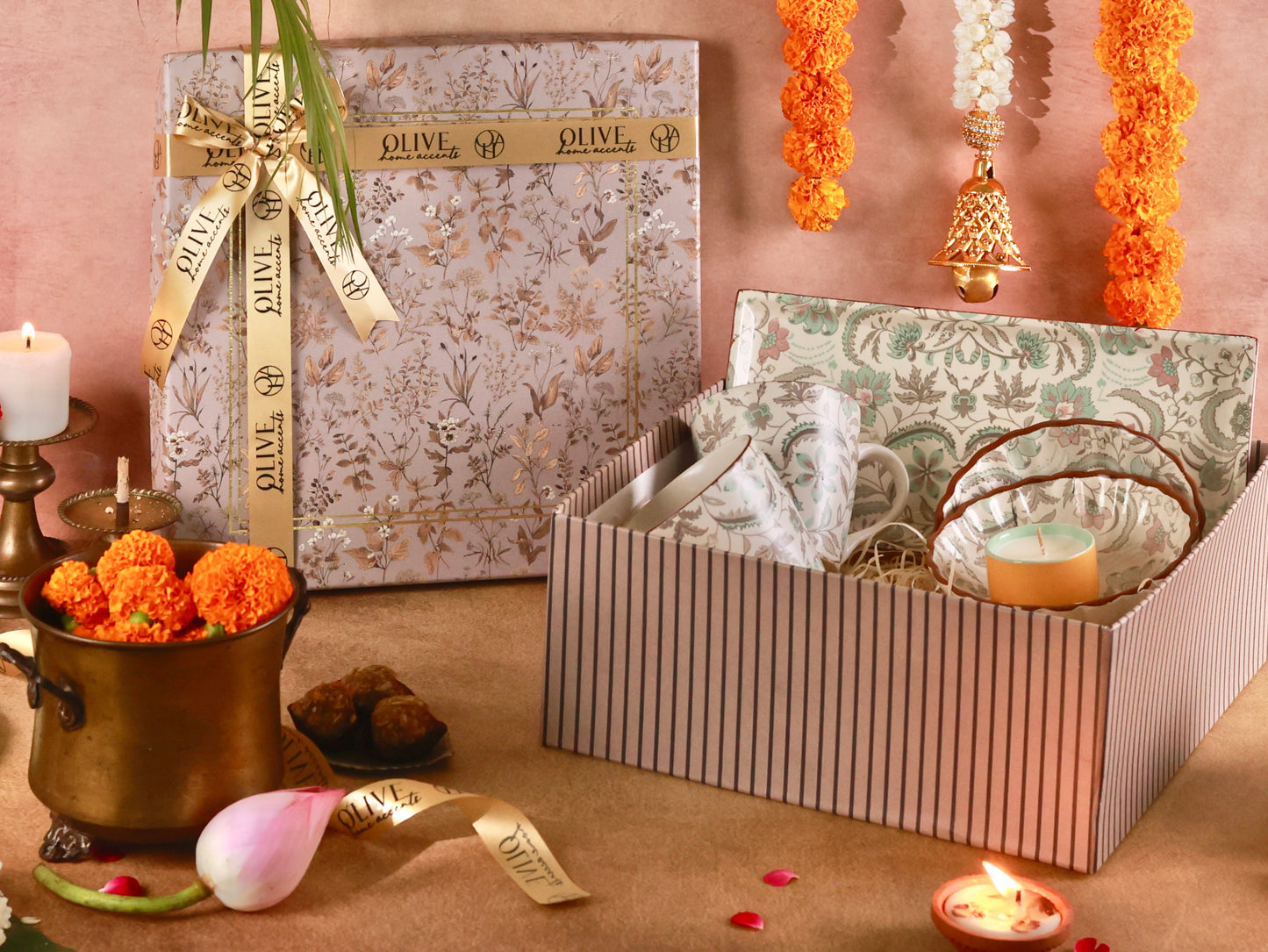 Phool Bagh Elegance Gift Hamper