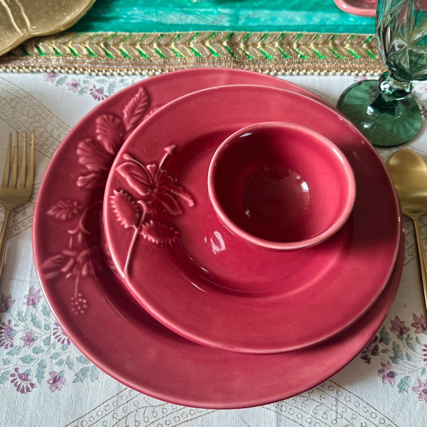 Hibiscus Bloom 3 piece Dinner Set