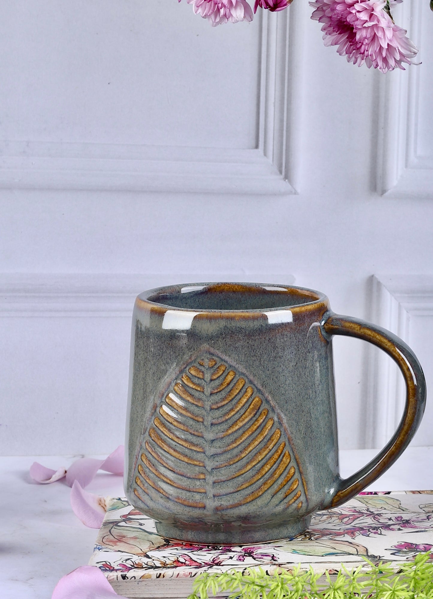 Olive Grey Leaf Mug - Set of 2