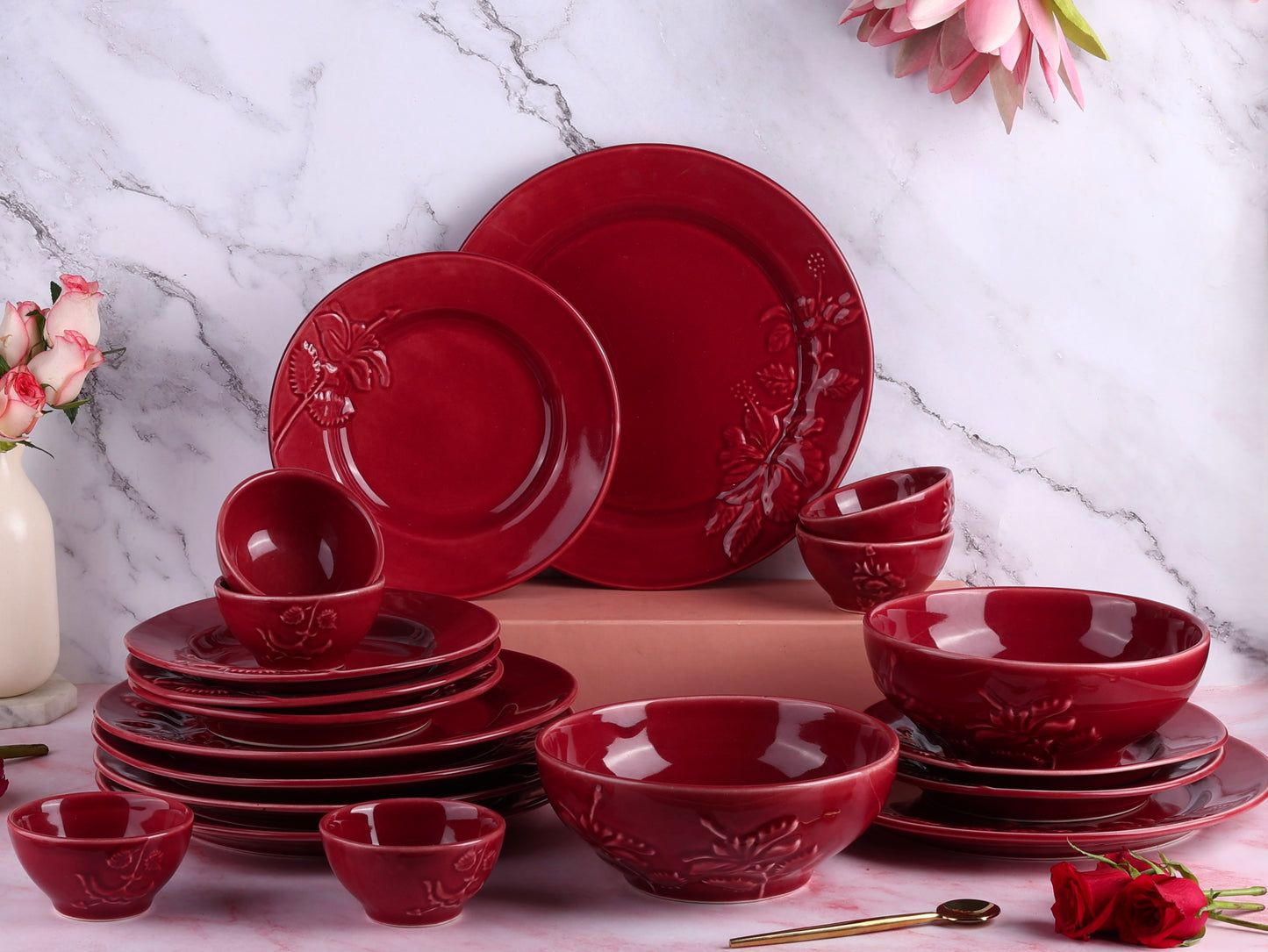 Hibiscus Bloom 20 piece Dinner Set
