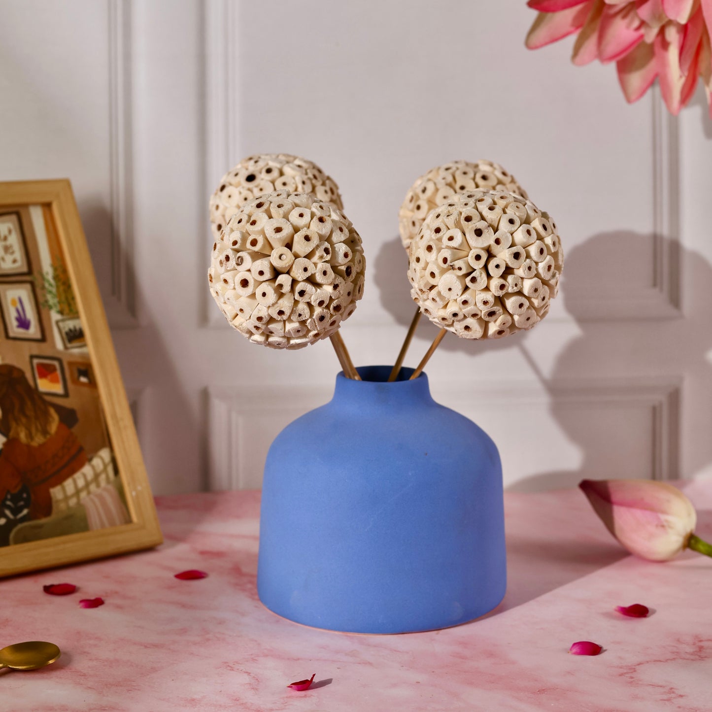 Amalfi Short Vase (Dried flowers not included)