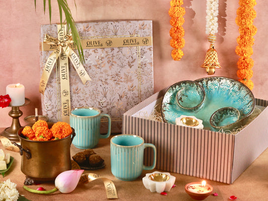 Turquoise Bloom Gift Hamper