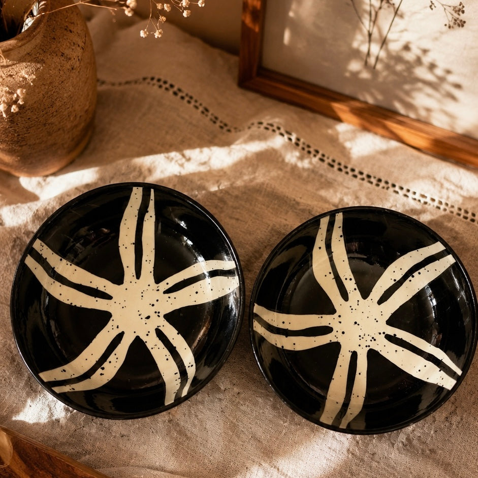 Black Batik Pinwheel Shallow All Pupose Bowl - Pack of one