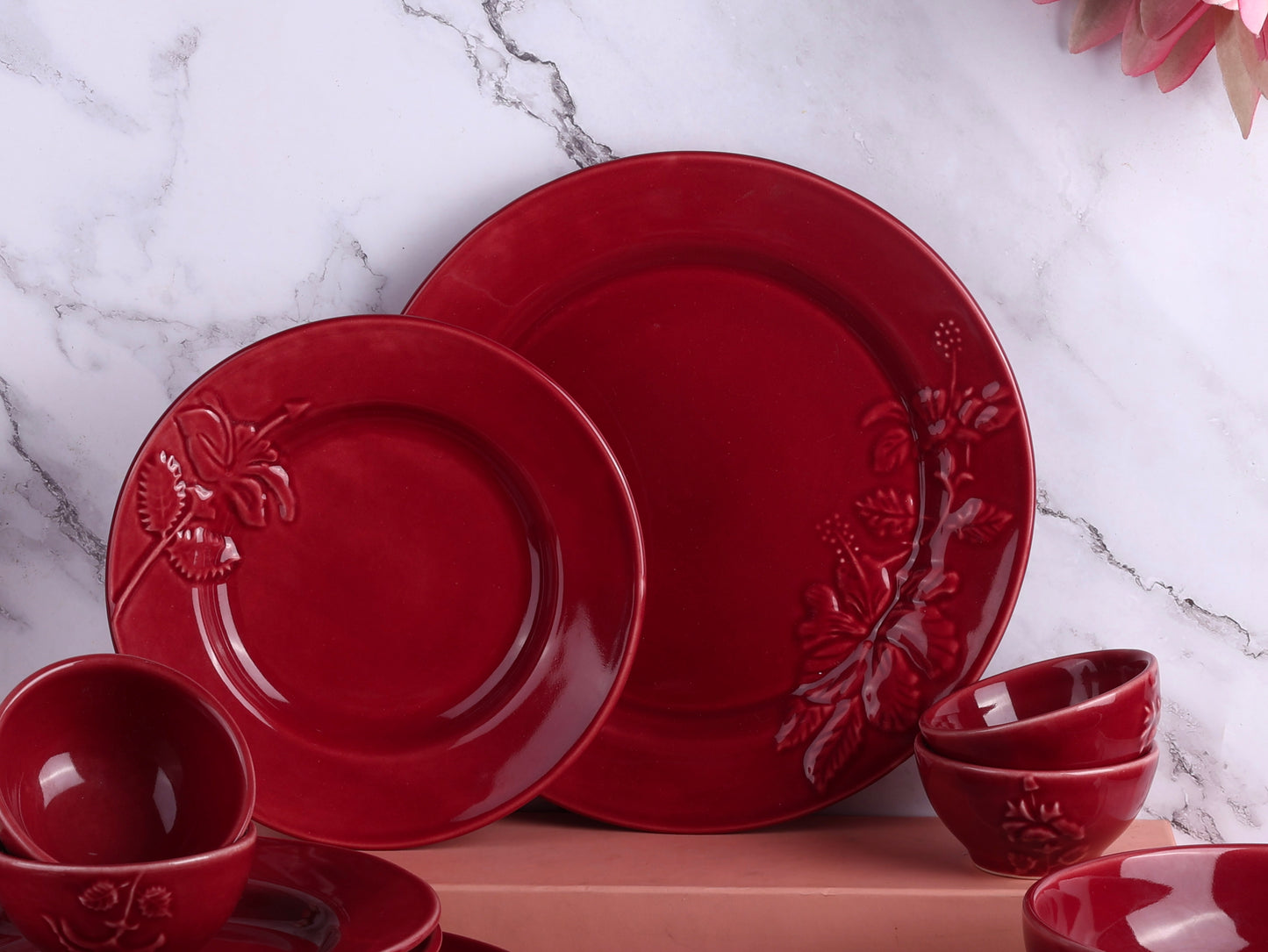 Hibiscus Bloom 20 piece Dinner Set