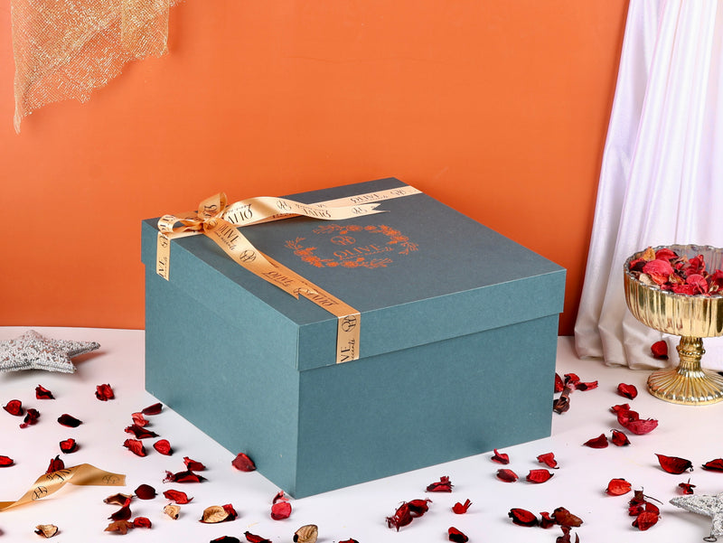 Tranquil Forest Green Hamper Box