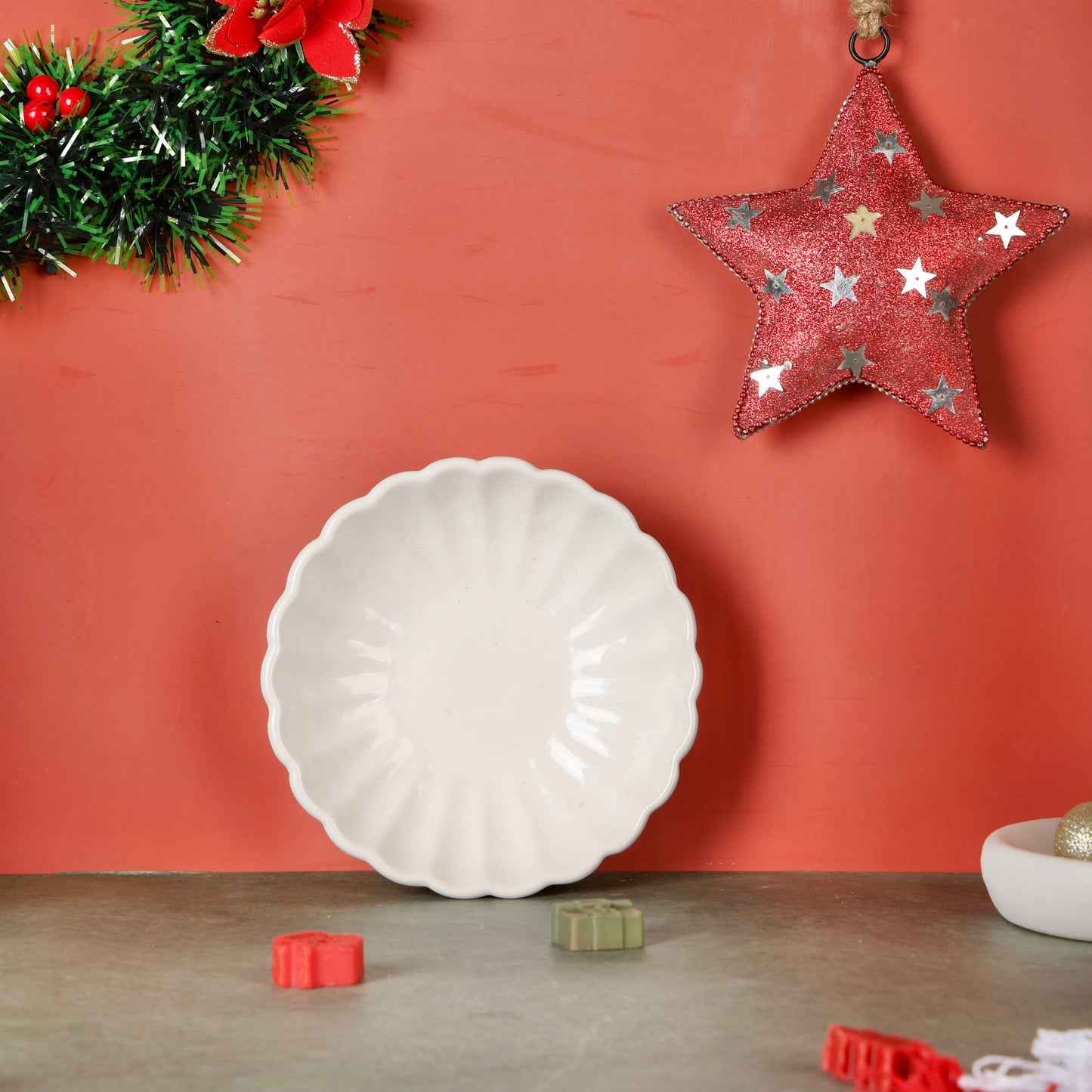 White Gigi Scalloped Shallow Bowls