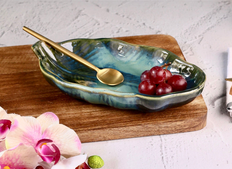 Green Curved Leaf Shallow Bowl