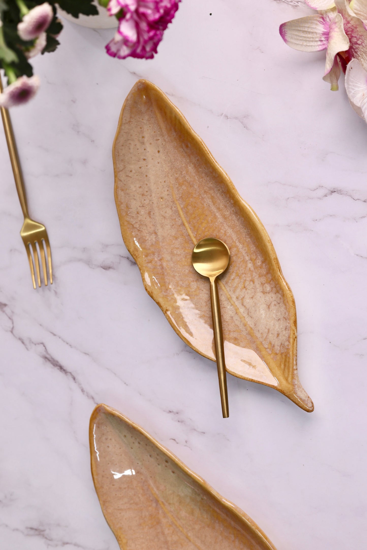 Beige Leaf Platter Small