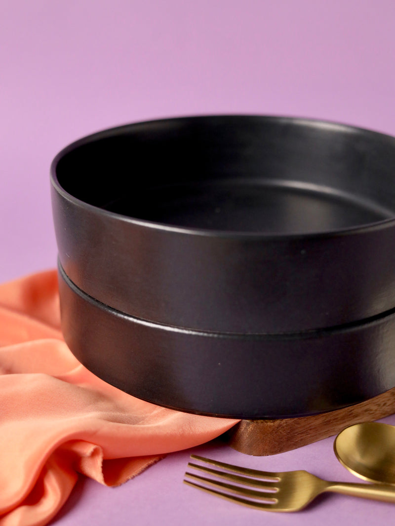 Matte Black Large Flat Serving Bowl